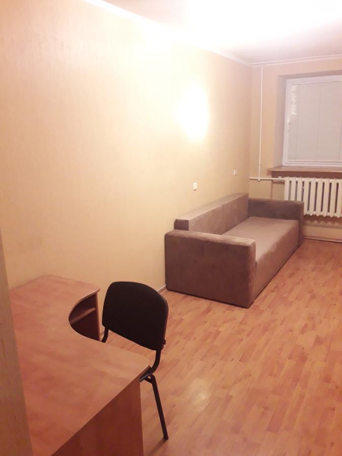 Appartment Near M. 23 Serpnya 哈尔科夫 外观 照片